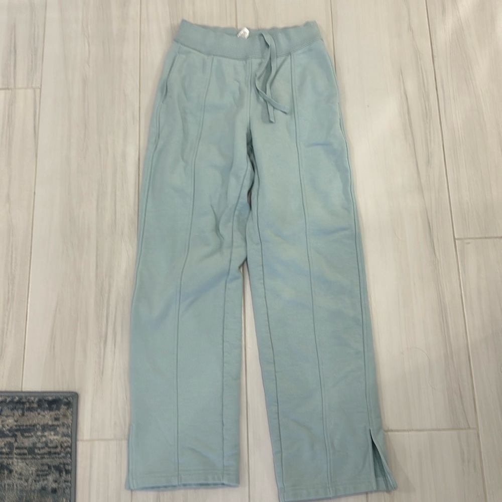 Alo pants